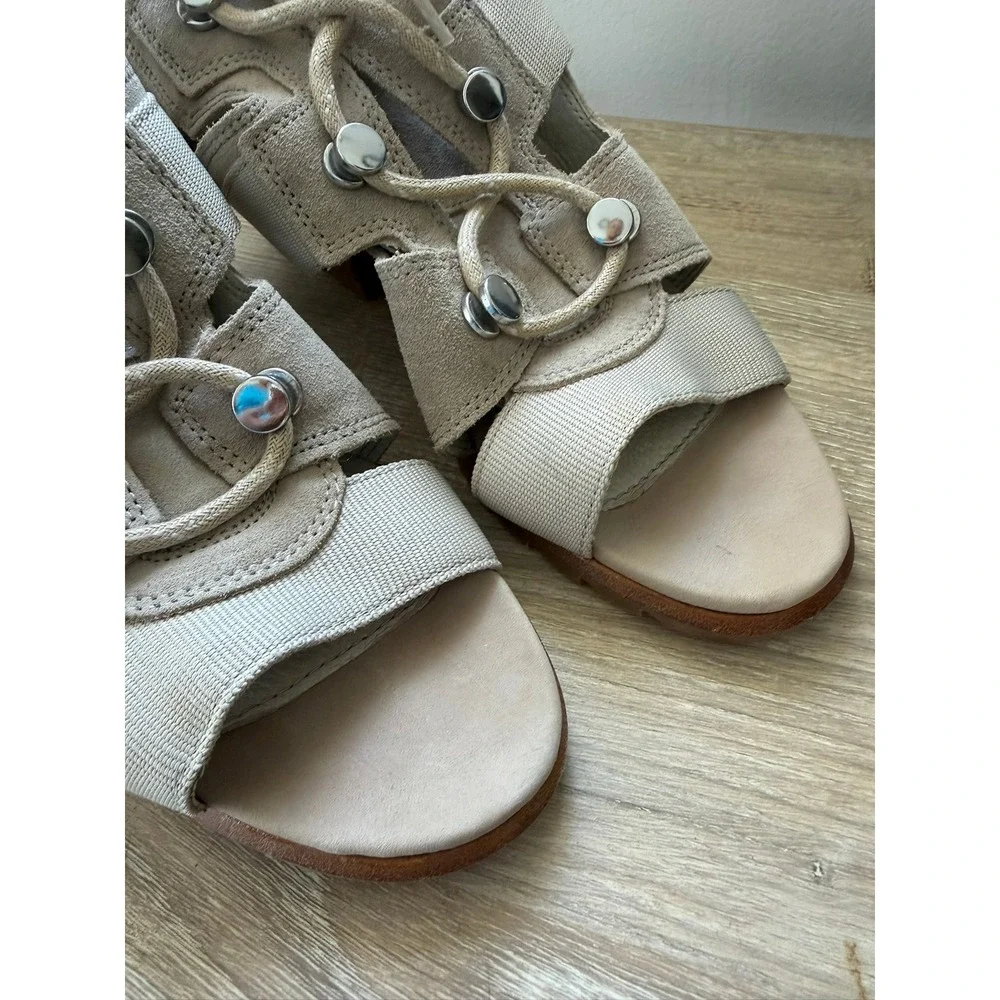 Sorel Joanie II Lace Sandals‎ Womens 8 Honest Beige Suede Block Heel NL3575-271